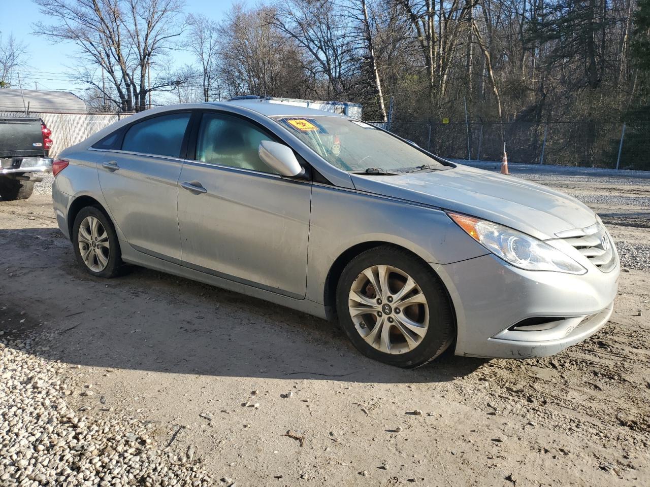 2011 HYUNDAI SONATA GLS - Image 4