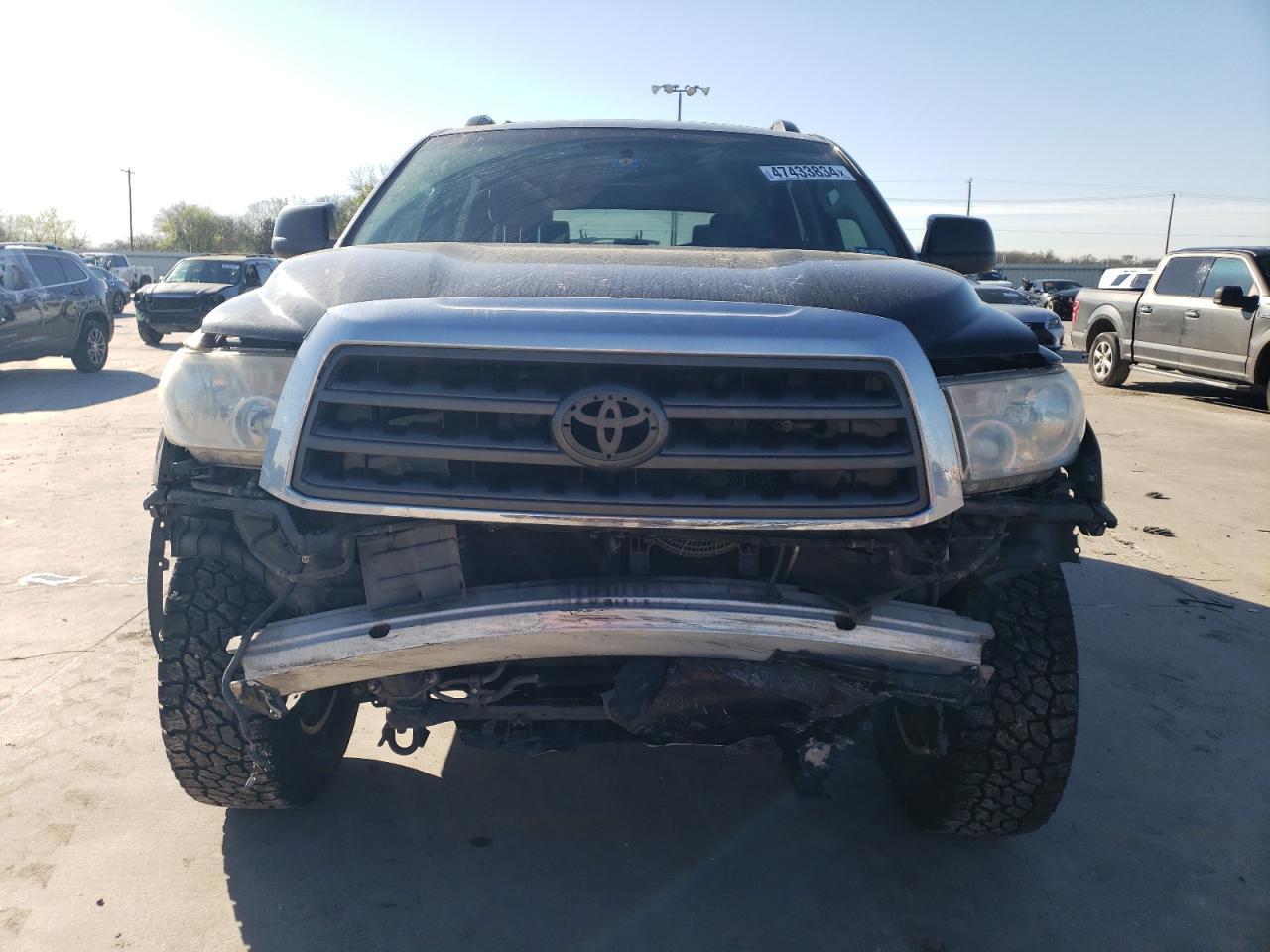 2013 TOYOTA SEQUOIA SR - Image 5