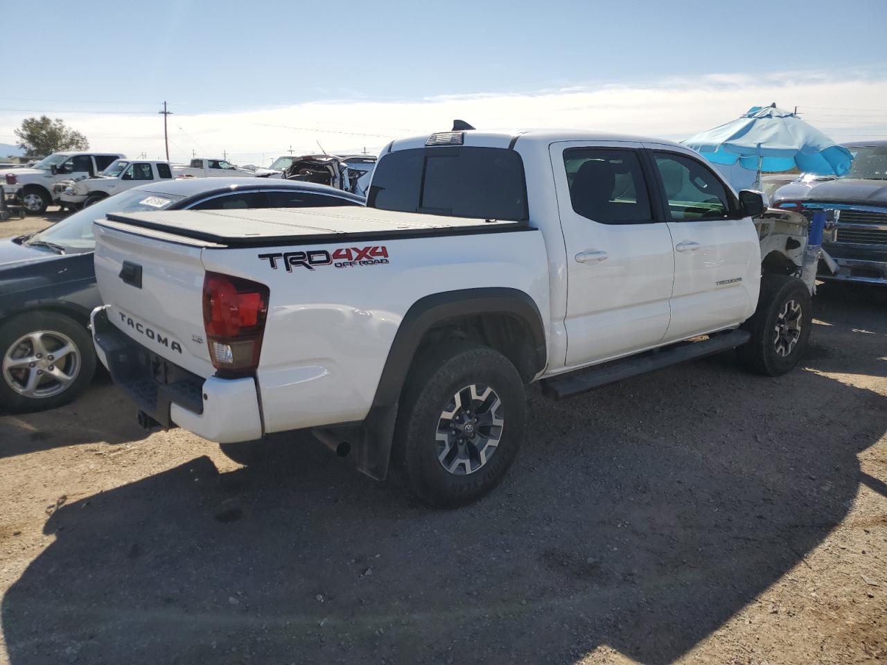 2019 TOYOTA TACOMA DOU - Фото 3