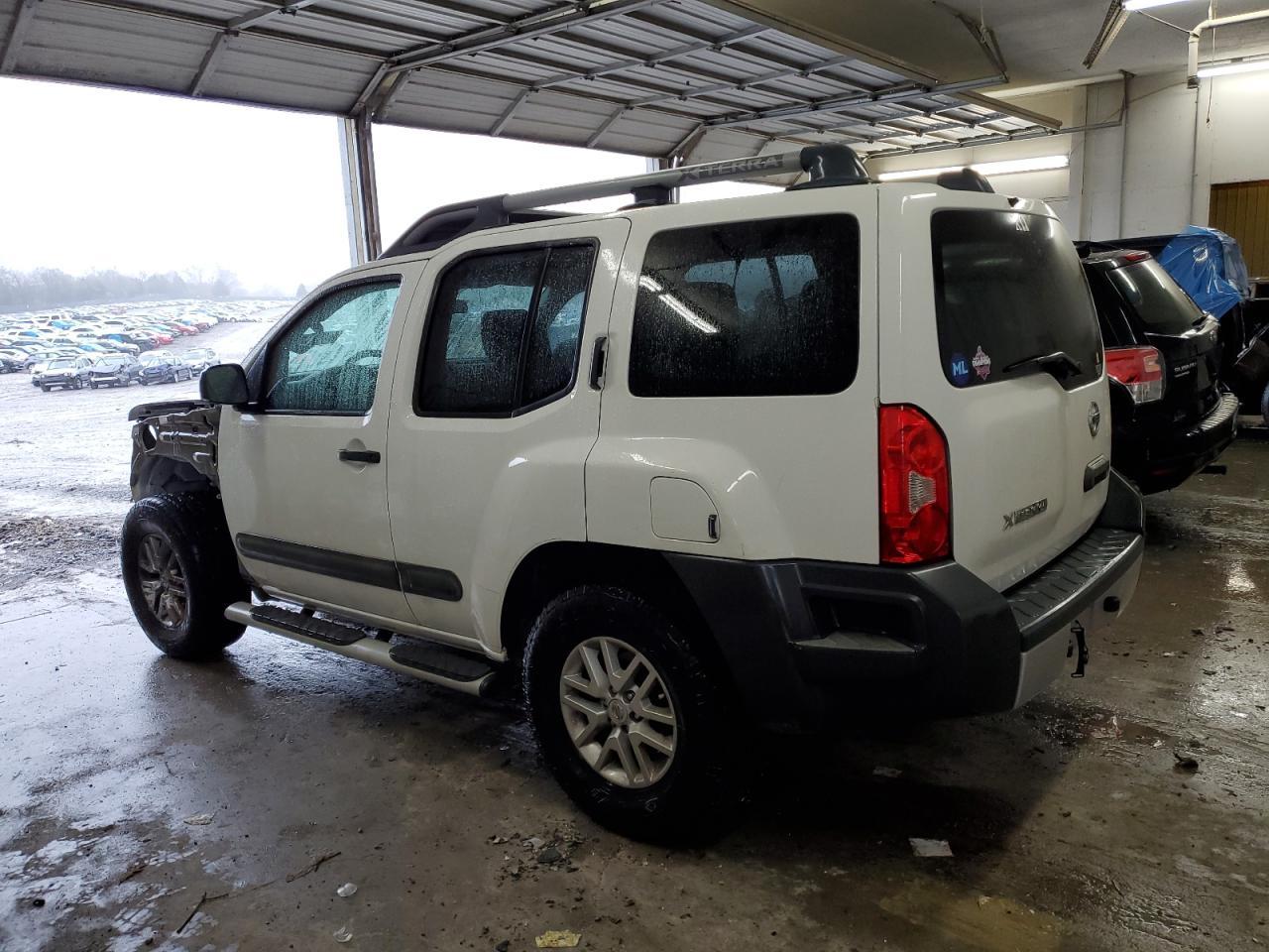 2015 NISSAN XTERRA X - Фото 2