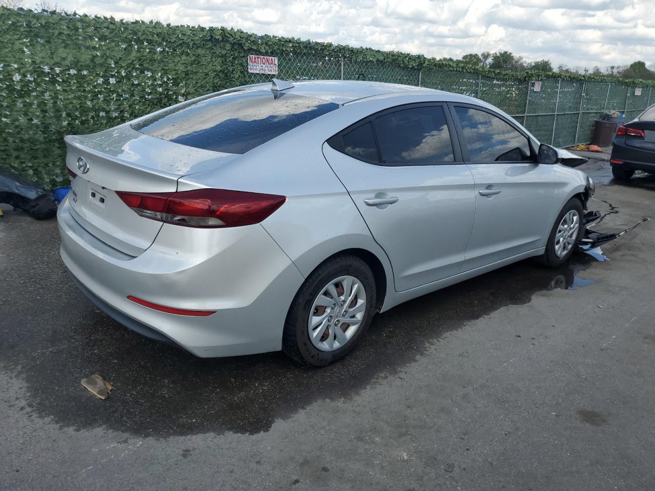 2018 HYUNDAI ELANTRA SE - Фото 3