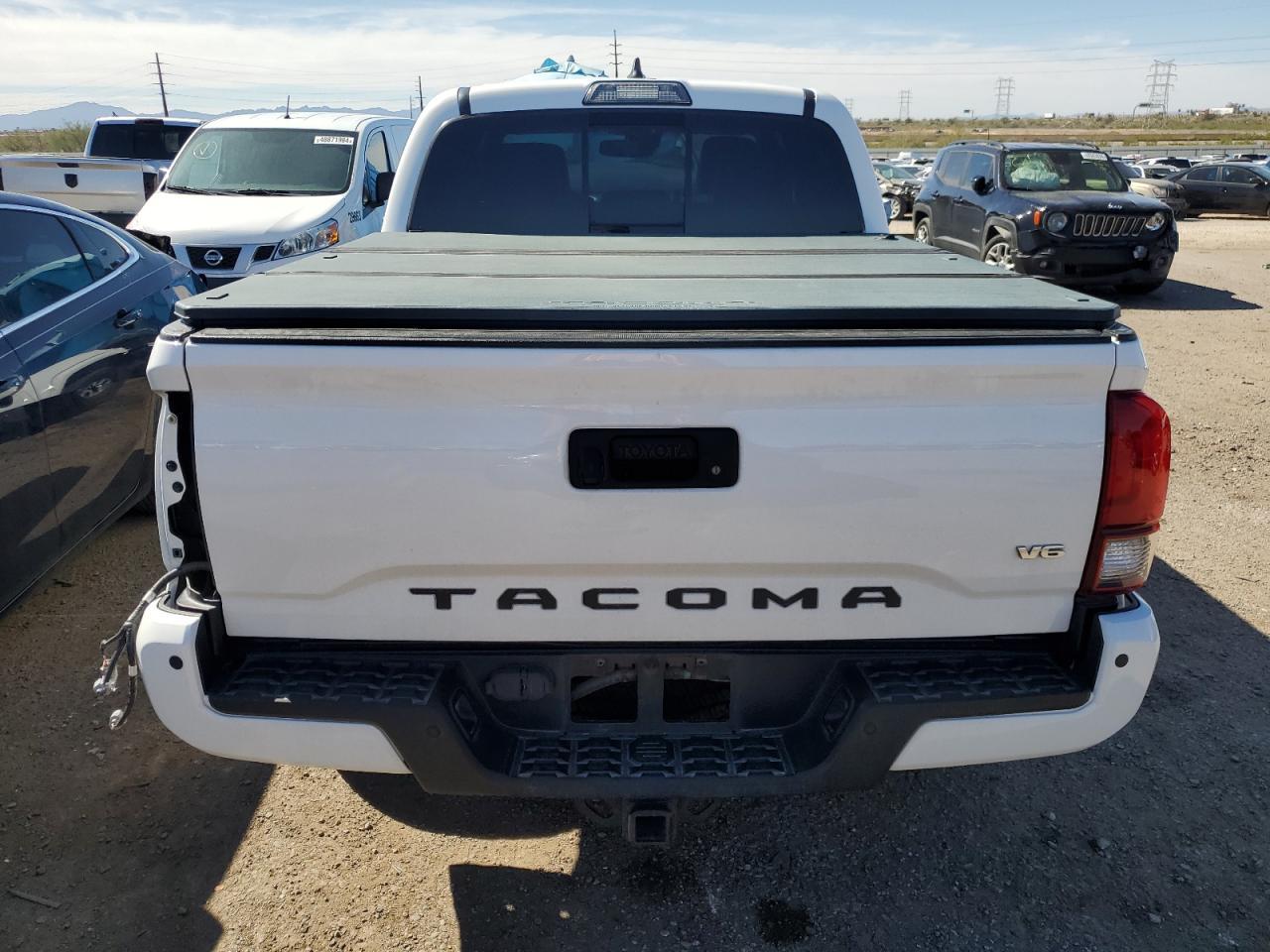 2019 TOYOTA TACOMA DOU - Фото 6
