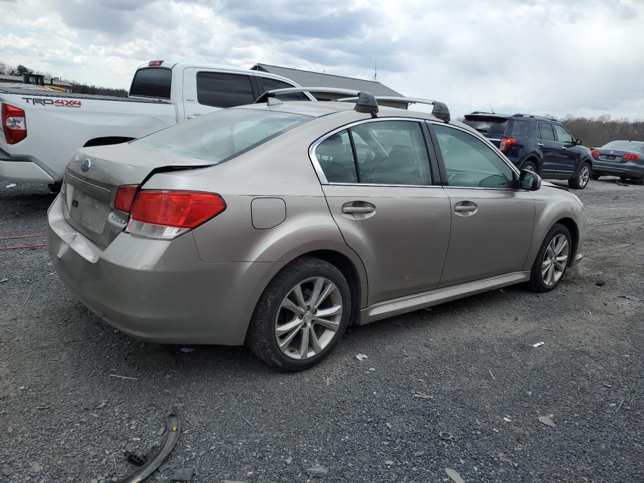 2014 SUBARU LEGACY 2.5 - Image 3