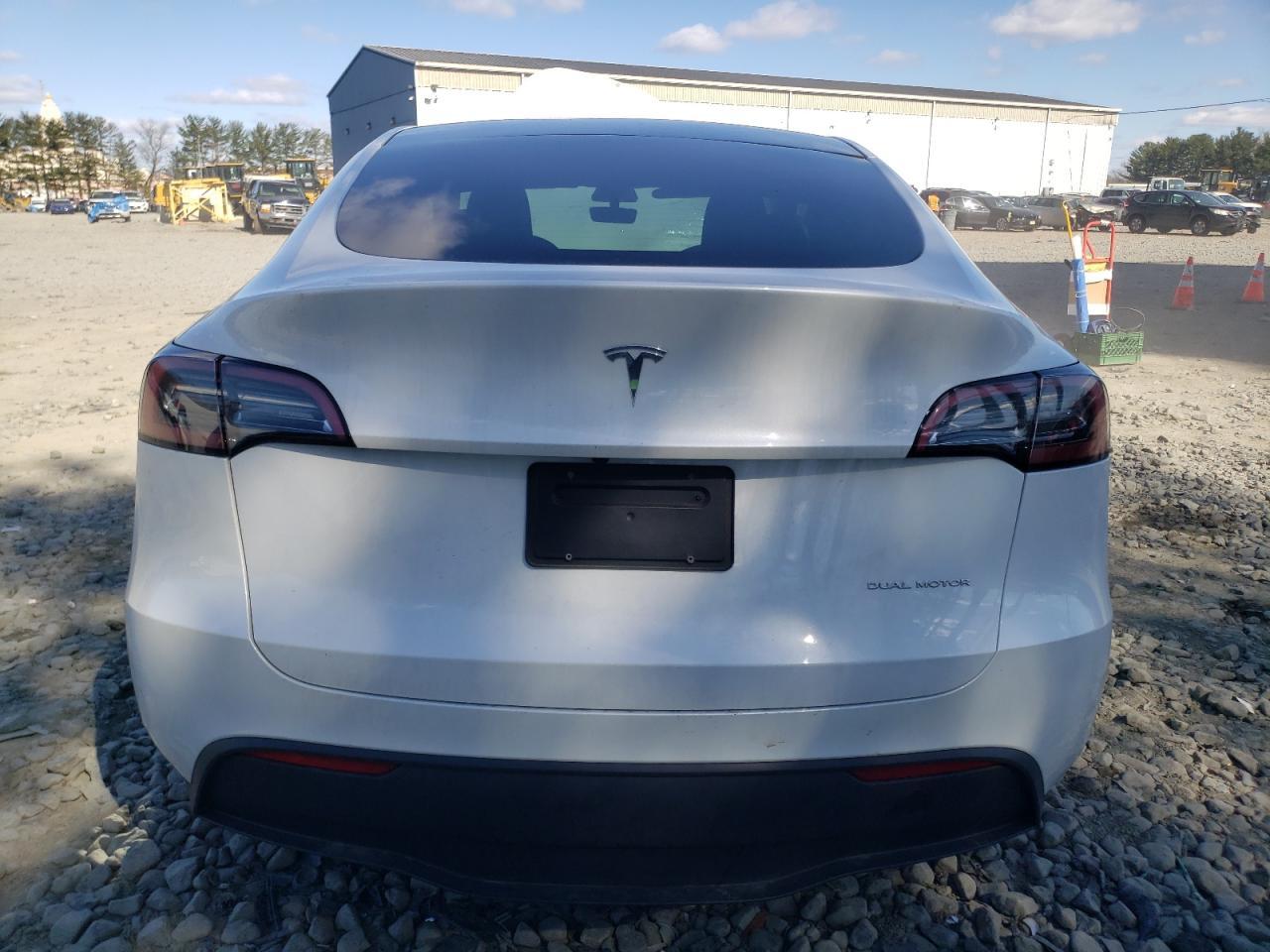 2023 TESLA MODEL Y - Image 6
