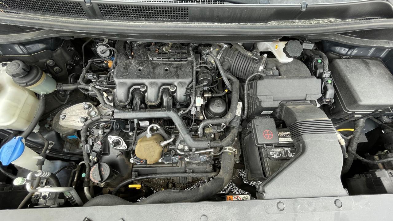 2016 KIA SEDONA LX - Image 7