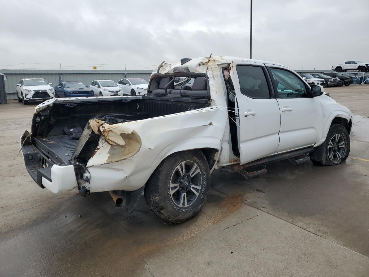 2020 TOYOTA TACOMA DOU - Image 3