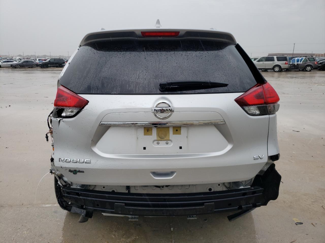 2017 NISSAN ROGUE S - Image 6