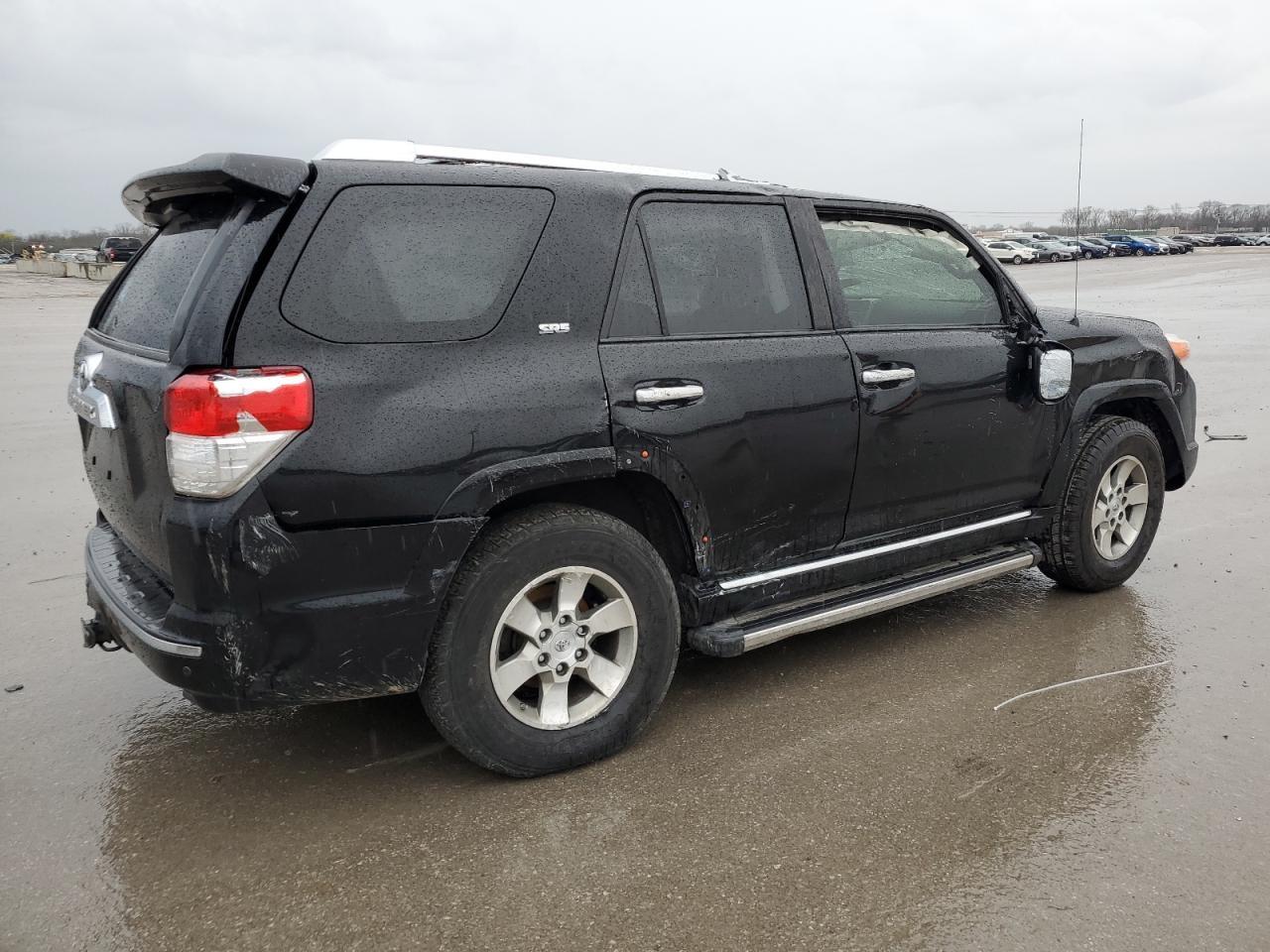2011 TOYOTA 4RUNNER SR - Фото 3