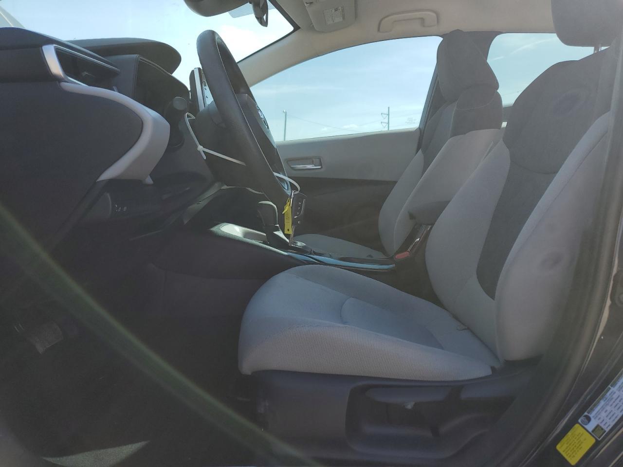 2021 TOYOTA COROLLA LE - Image 7