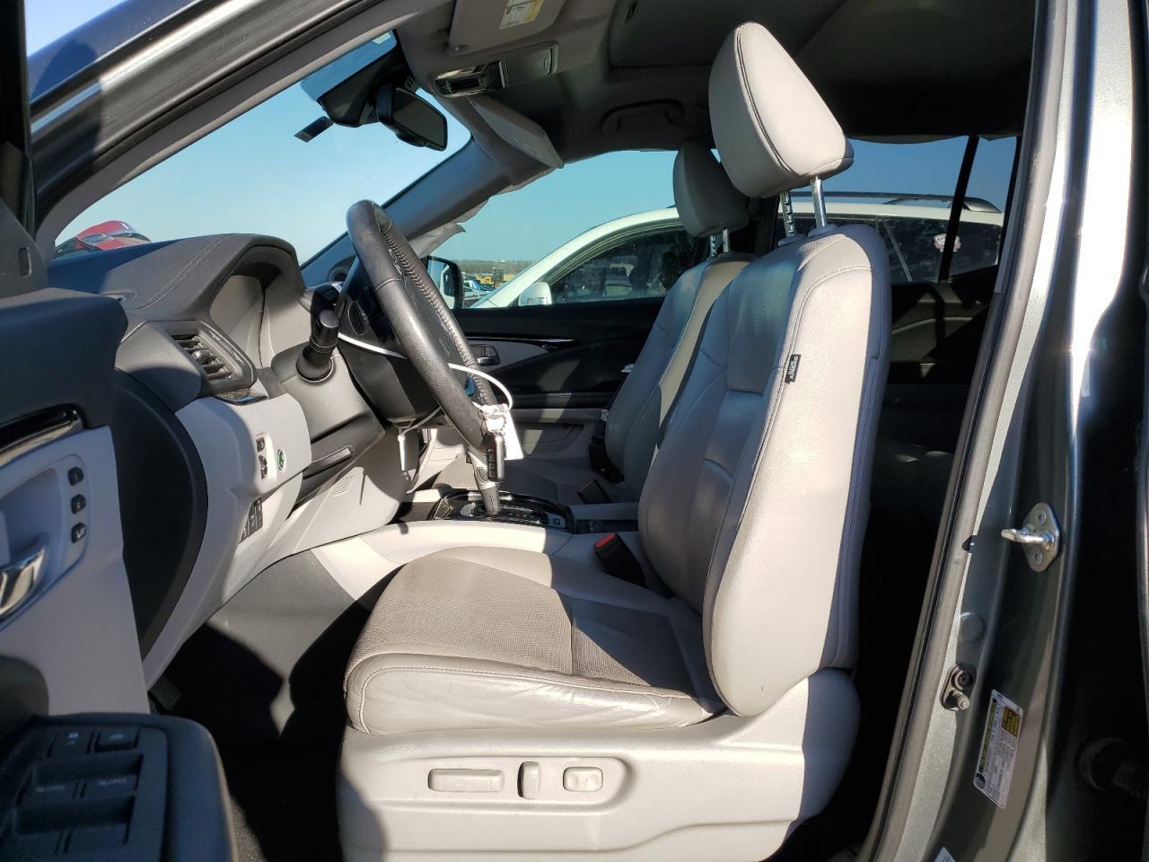2017 HONDA RIDGELINE - Image 7