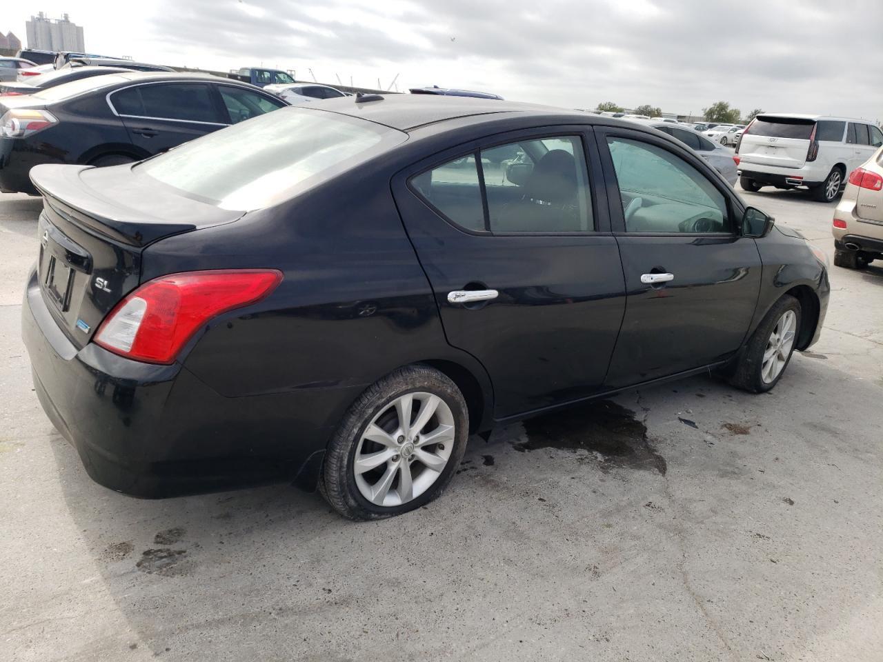 2016 NISSAN VERSA S - Фото 3