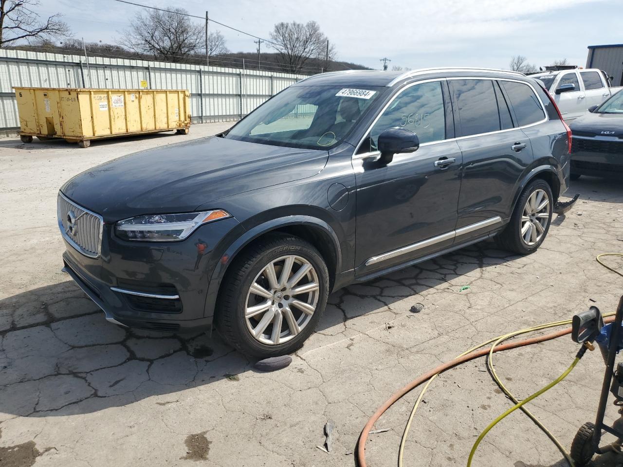 2016 VOLVO XC90 T8