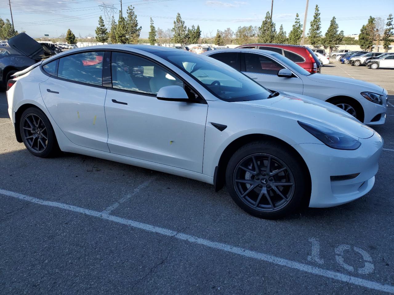 2022 TESLA MODEL 3 - Image 4