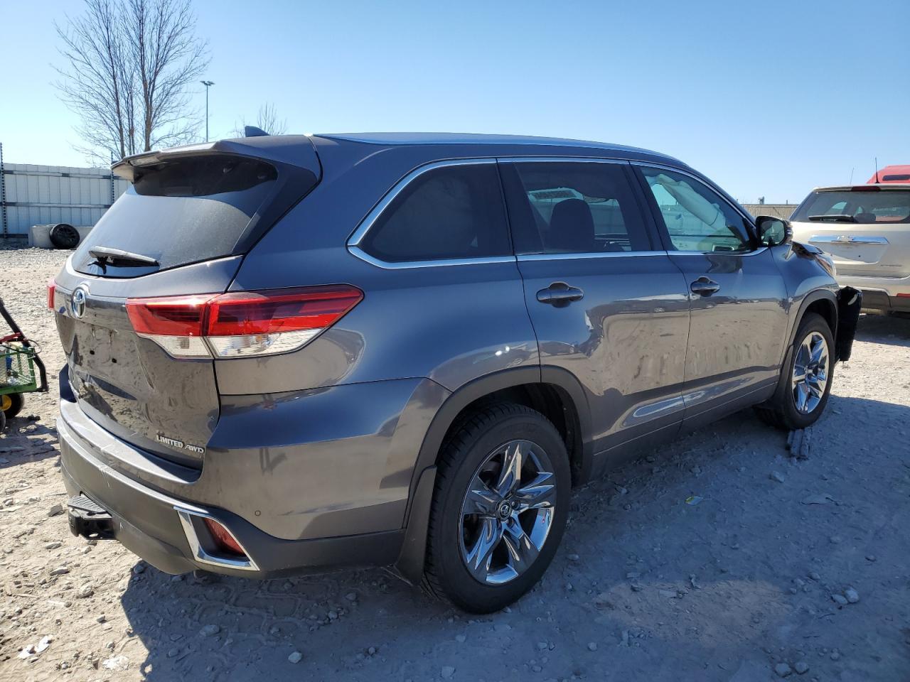 2018 TOYOTA HIGHLANDER - Image 3
