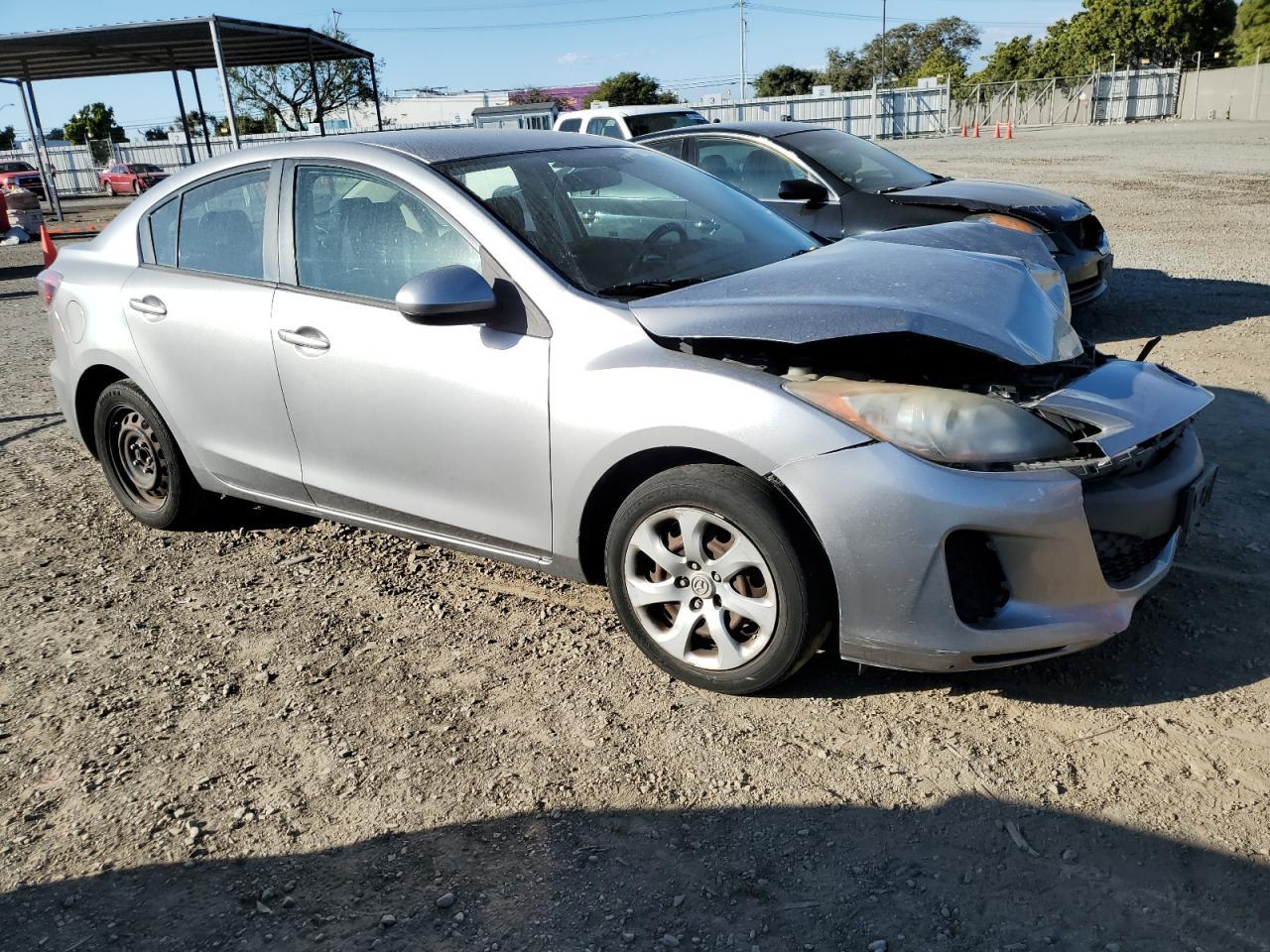 2013 MAZDA 3 I - Фото 4