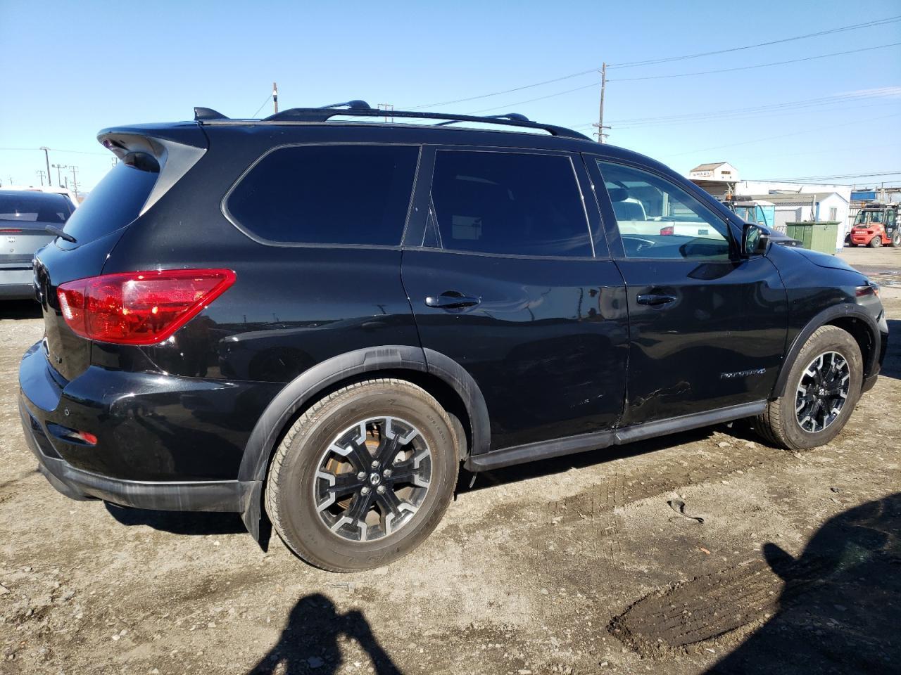 2019 NISSAN PATHFINDER - Фото 3