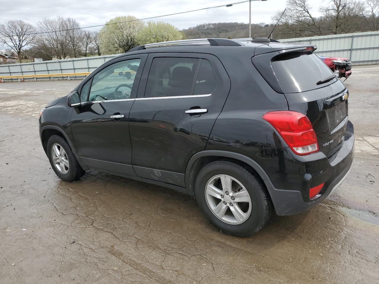 2019 CHEVROLET TRAX 1LT - Фото 2