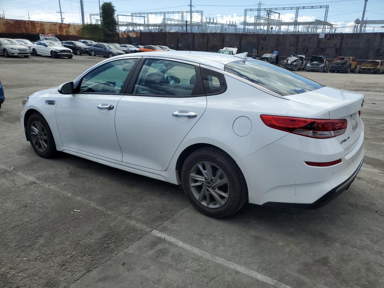 2019 KIA OPTIMA LX - Фото 2