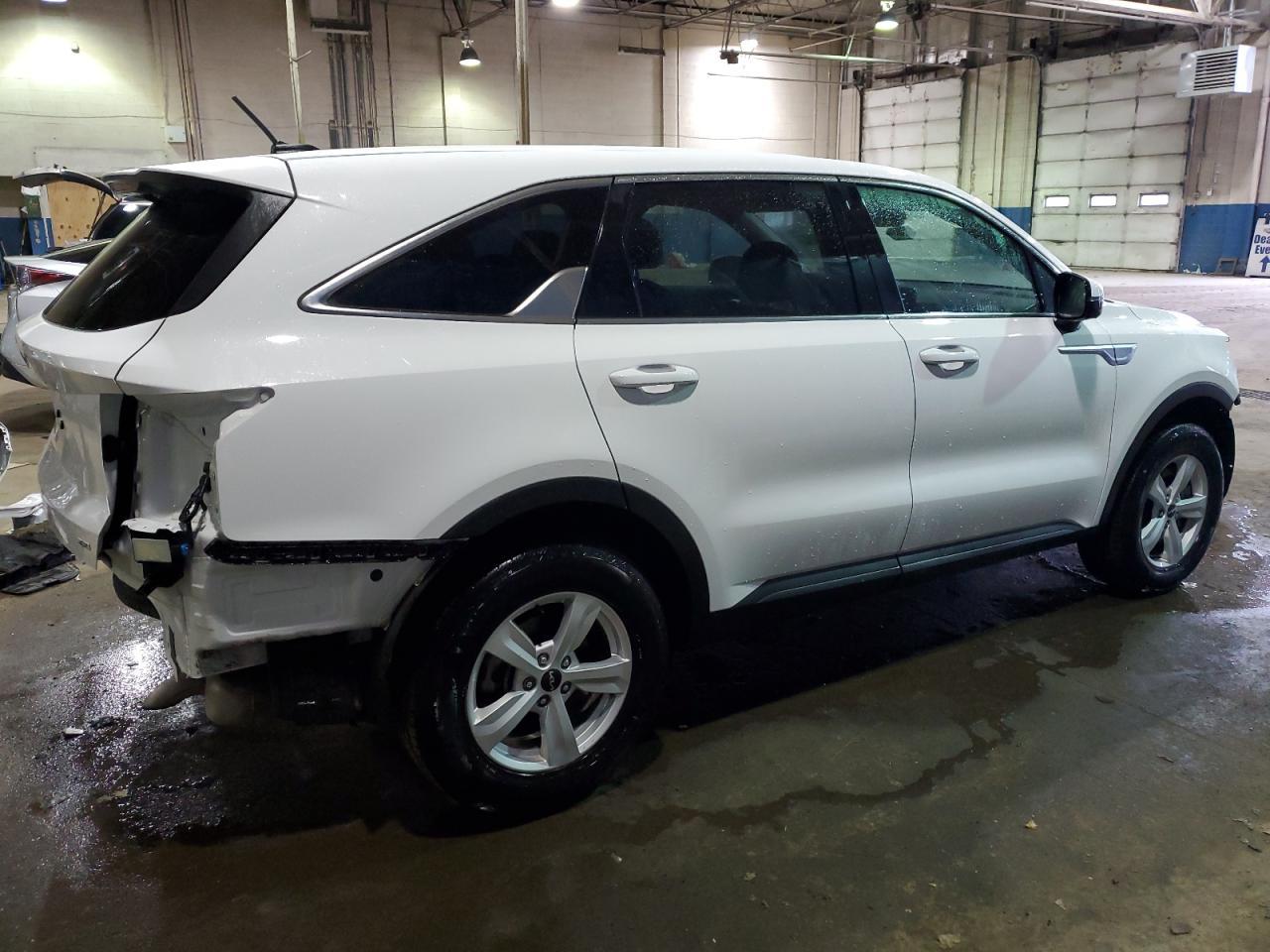 2023 KIA SORENTO LX - Image 3