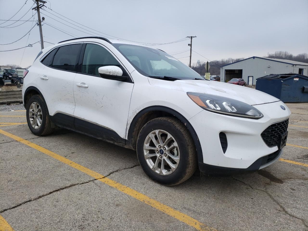 2020 FORD ESCAPE SE - Фото 4