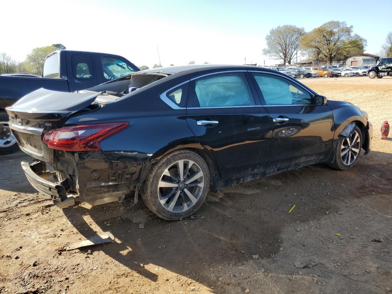 2017 NISSAN ALTIMA 2.5 - Фото 3