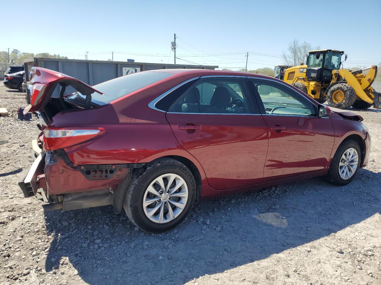 2017 TOYOTA CAMRY LE - Фото 3