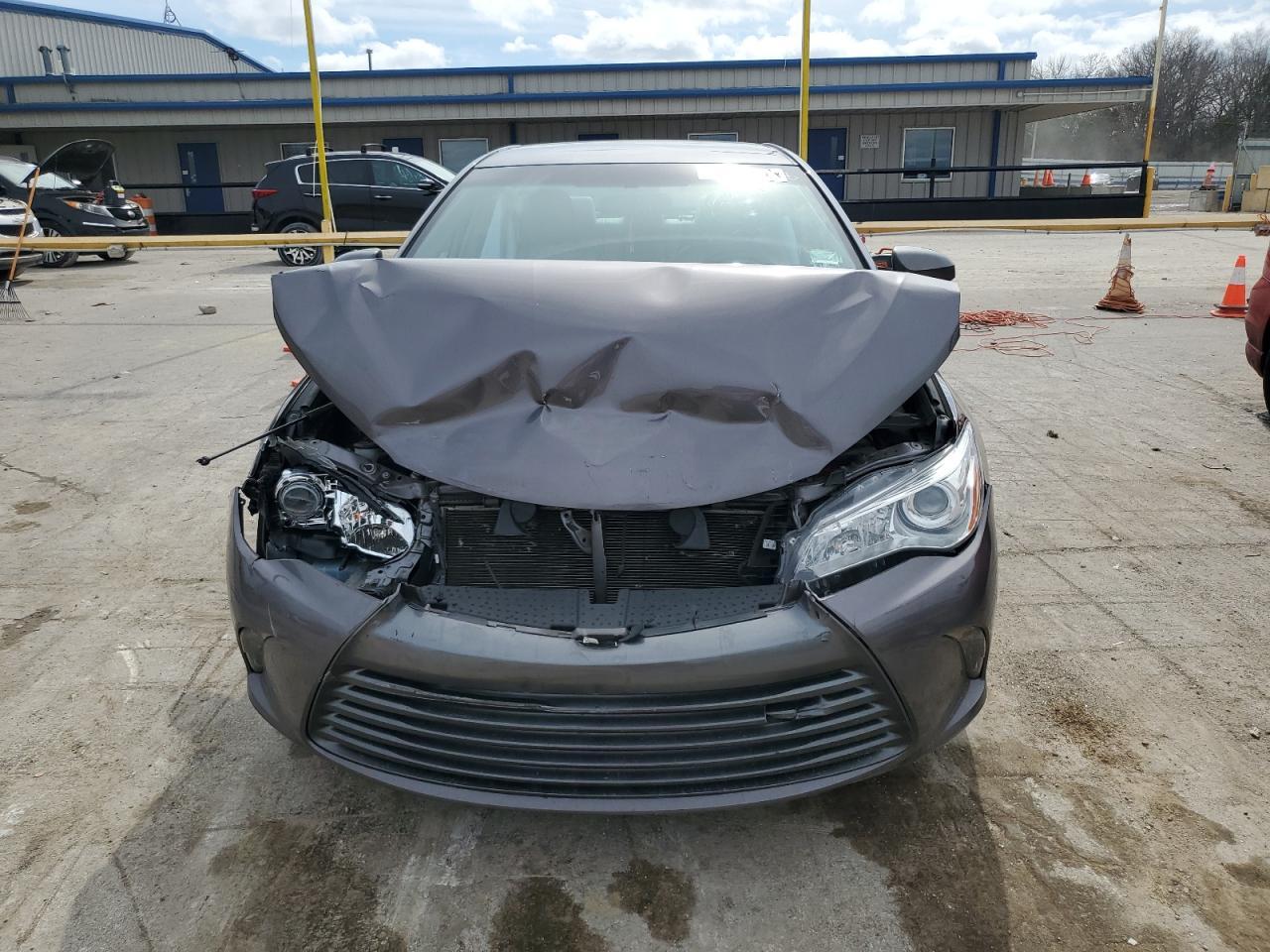 2016 TOYOTA CAMRY LE - Фото 5