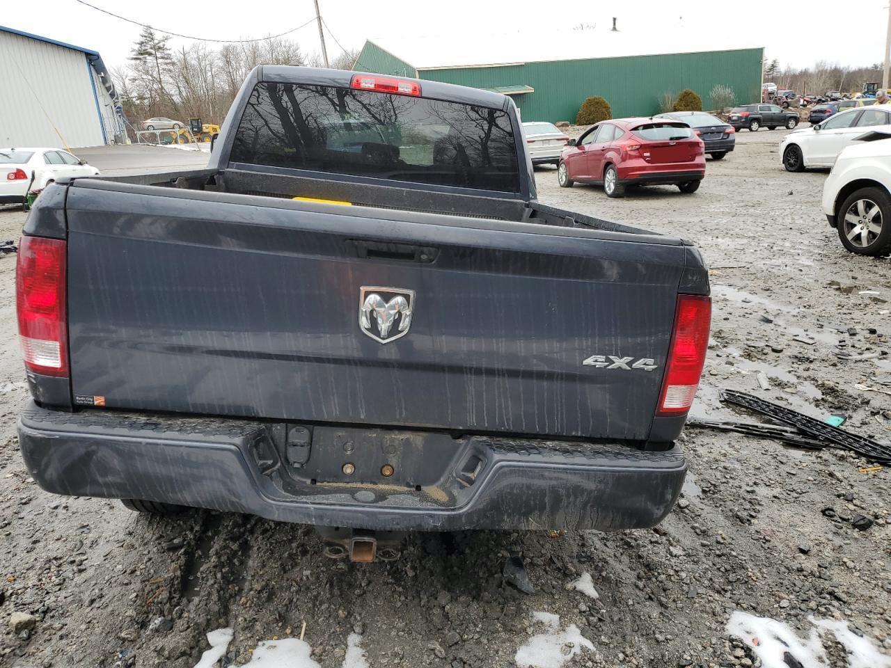 2017 RAM 1500 ST - Image 6