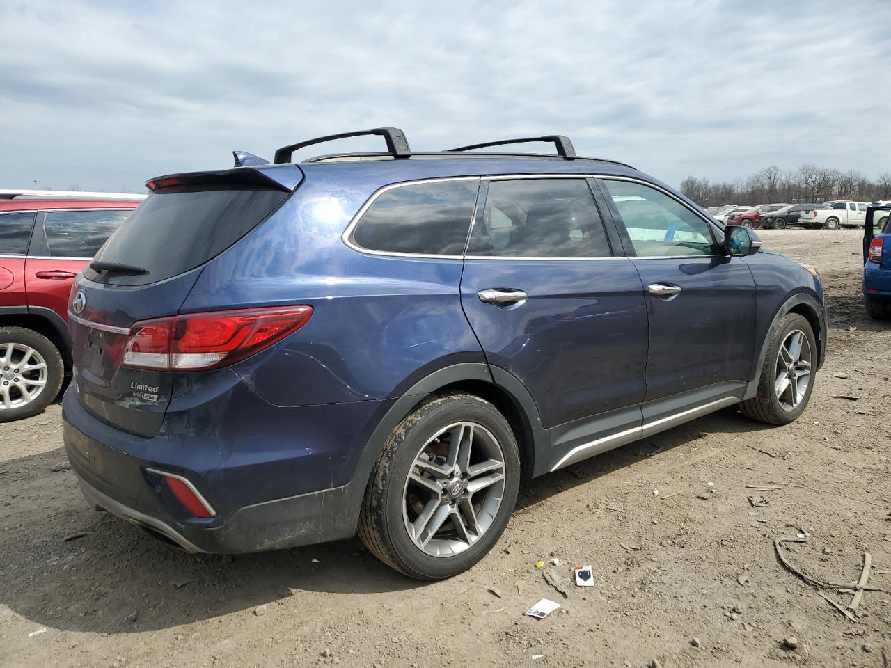 2017 HYUNDAI SANTA FE S - Image 3