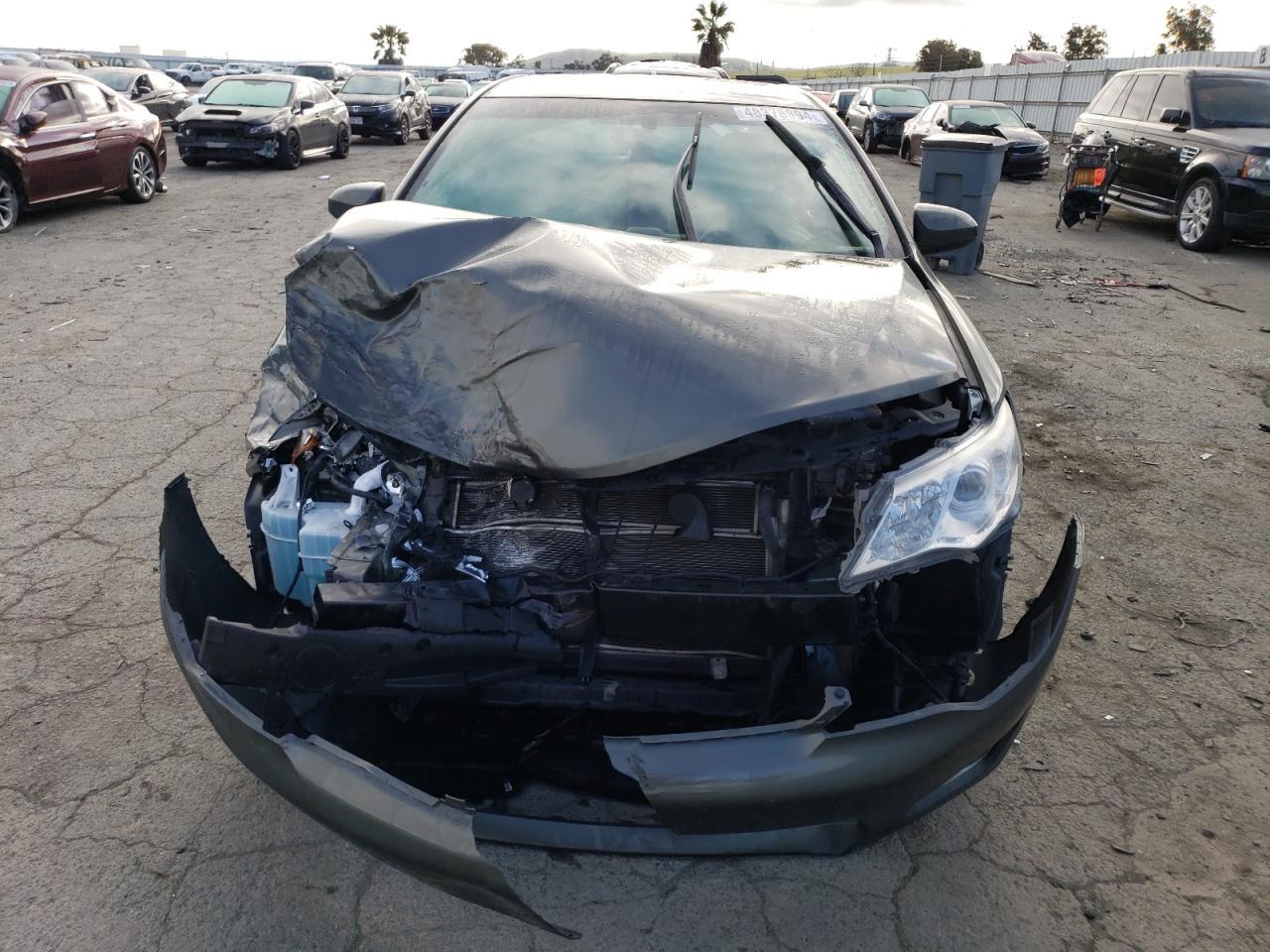 2012 TOYOTA CAMRY HYBR - Image 5