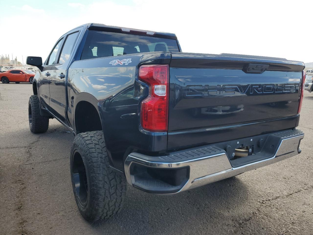 2019 CHEVROLET SILVERADO - Фото 2