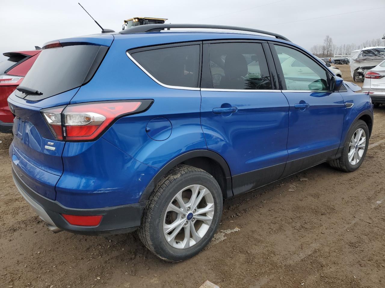 2017 FORD ESCAPE SE - Image 3