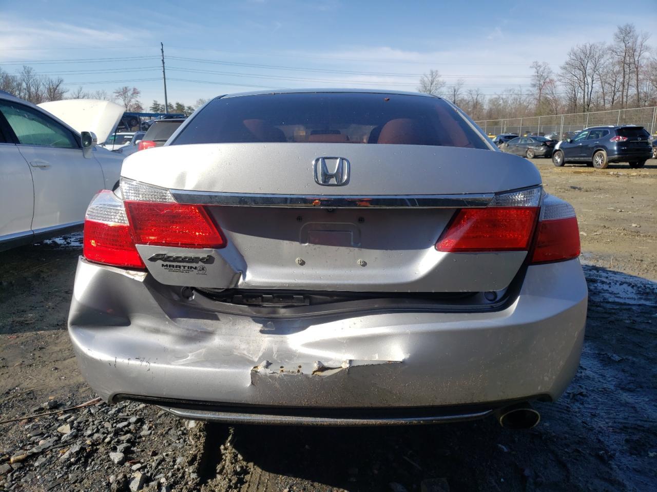 2014 HONDA ACCORD LX - Image 6