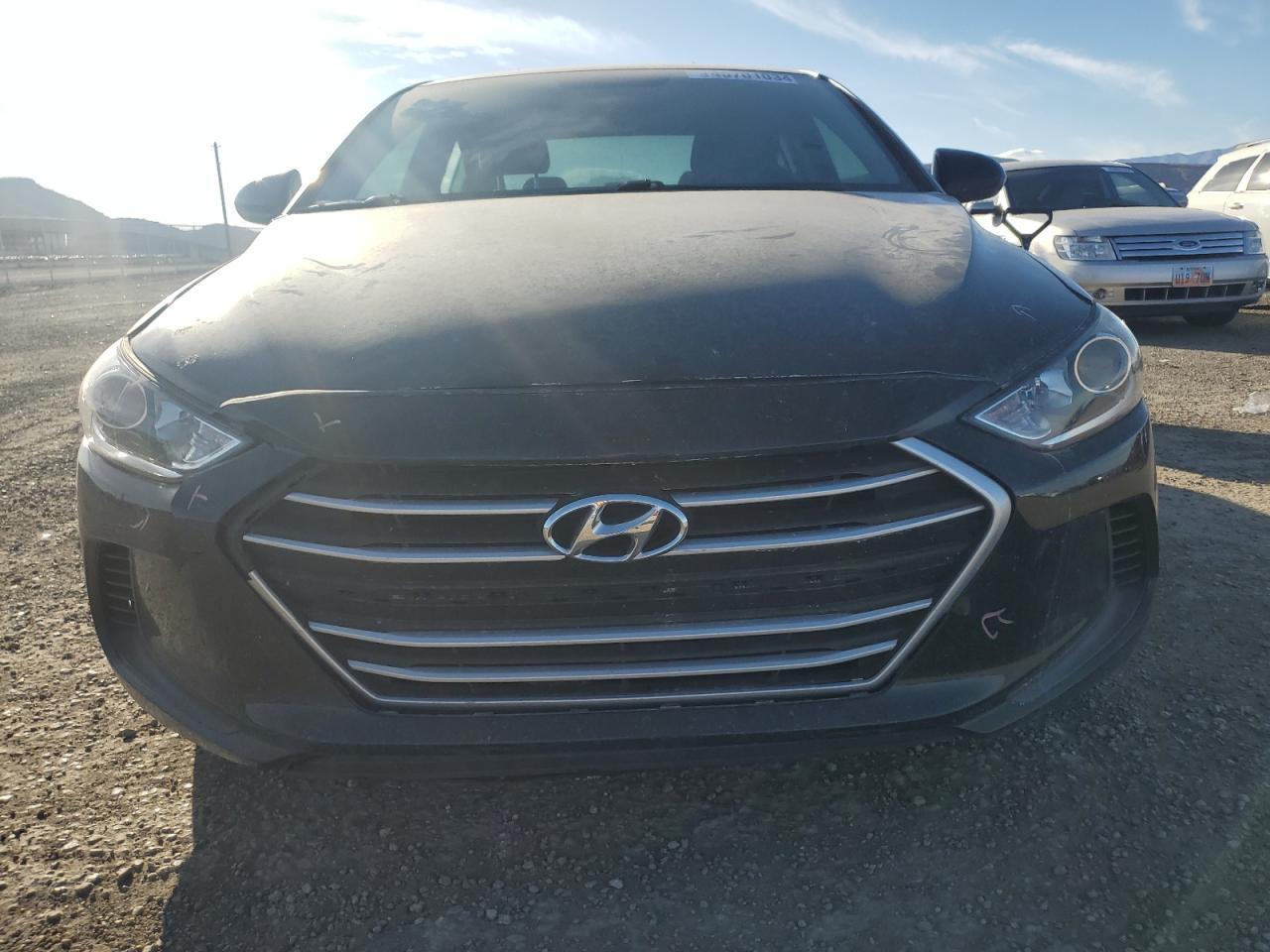 2017 HYUNDAI ELANTRA SE - Image 5