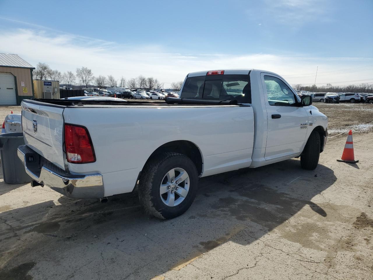 2018 RAM 1500 ST - Image 3