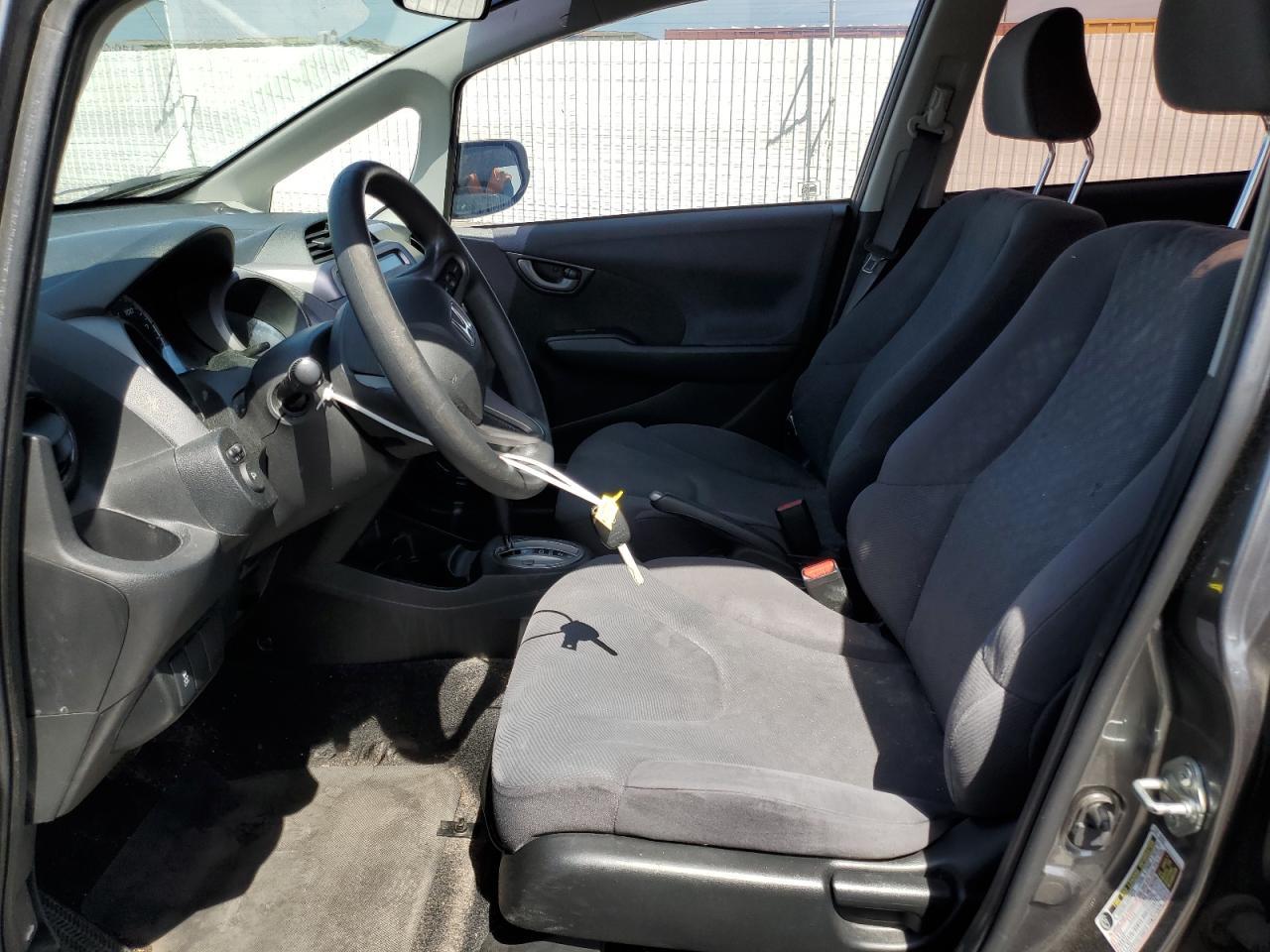 2011 HONDA FIT - Фото 7