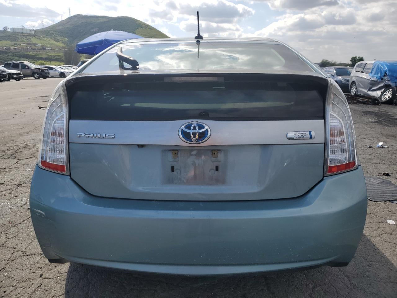 2013 TOYOTA PRIUS PLUG - Image 6