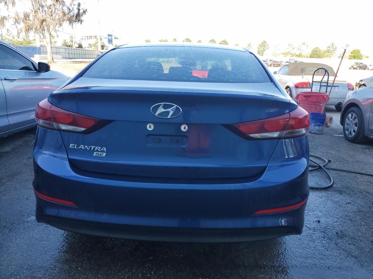 2018 HYUNDAI ELANTRA SE - Image 6