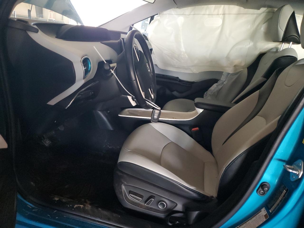 2018 TOYOTA PRIUS PRIM - Image 7