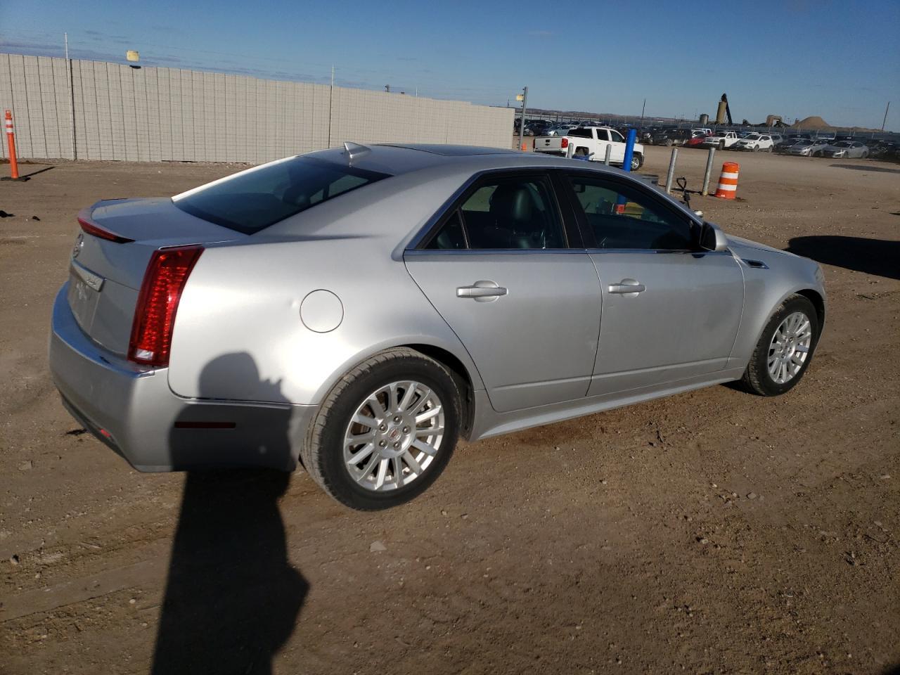2011 CADILLAC CTS LUXURY - Image 3