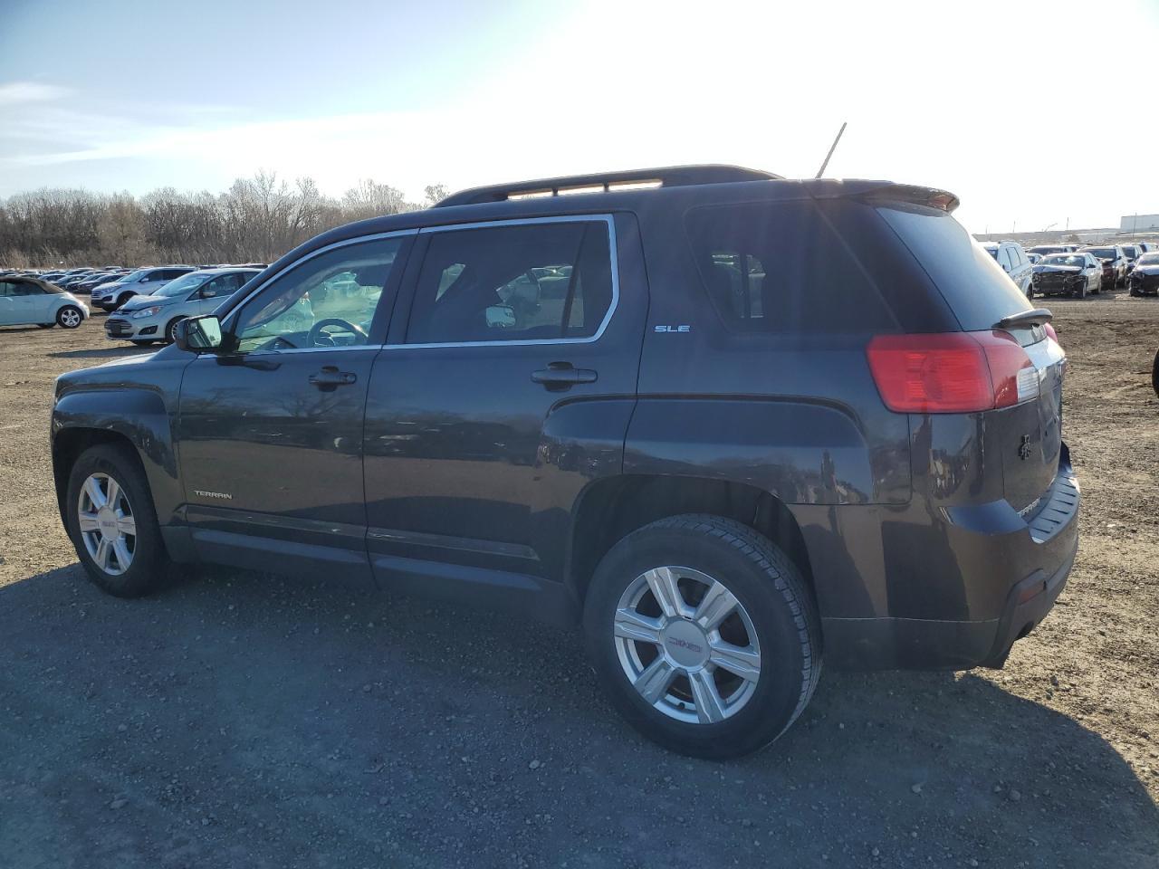 2014 GMC TERRAIN SL - Image 2