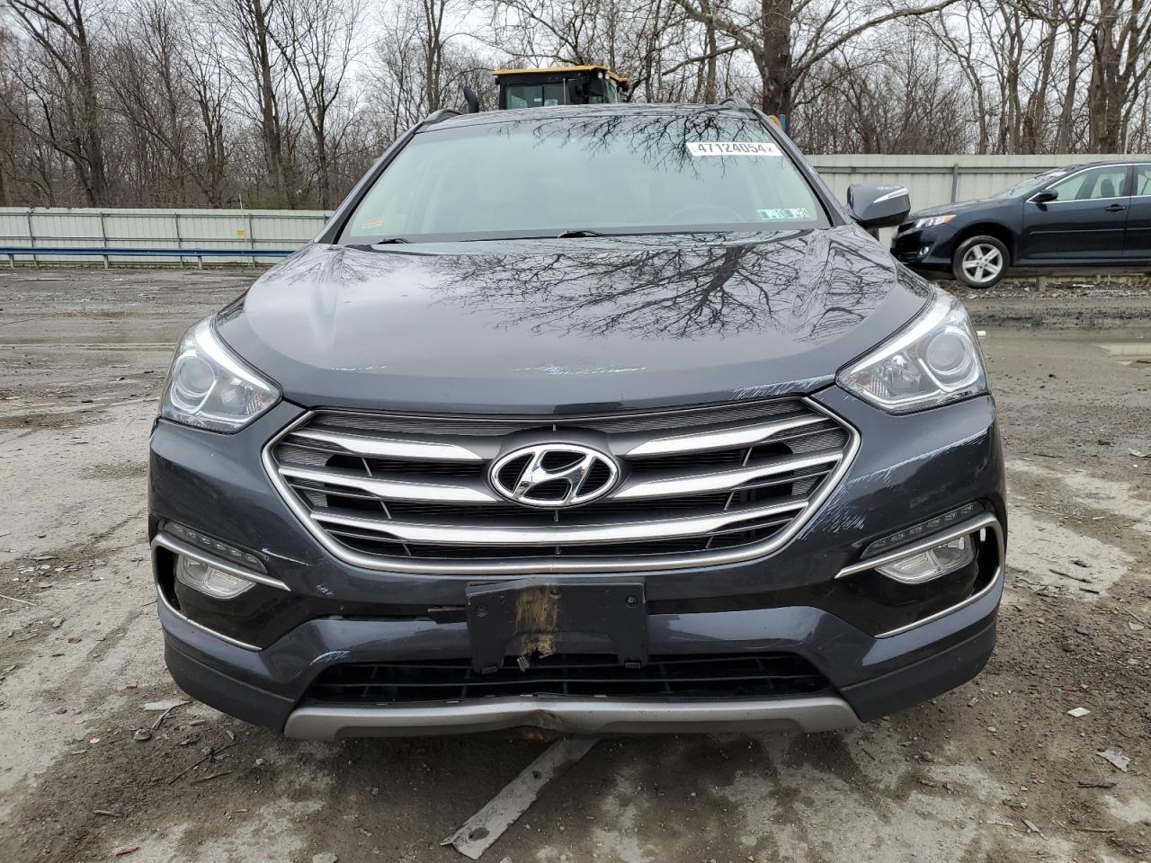 2017 HYUNDAI SANTA FE S - Image 5