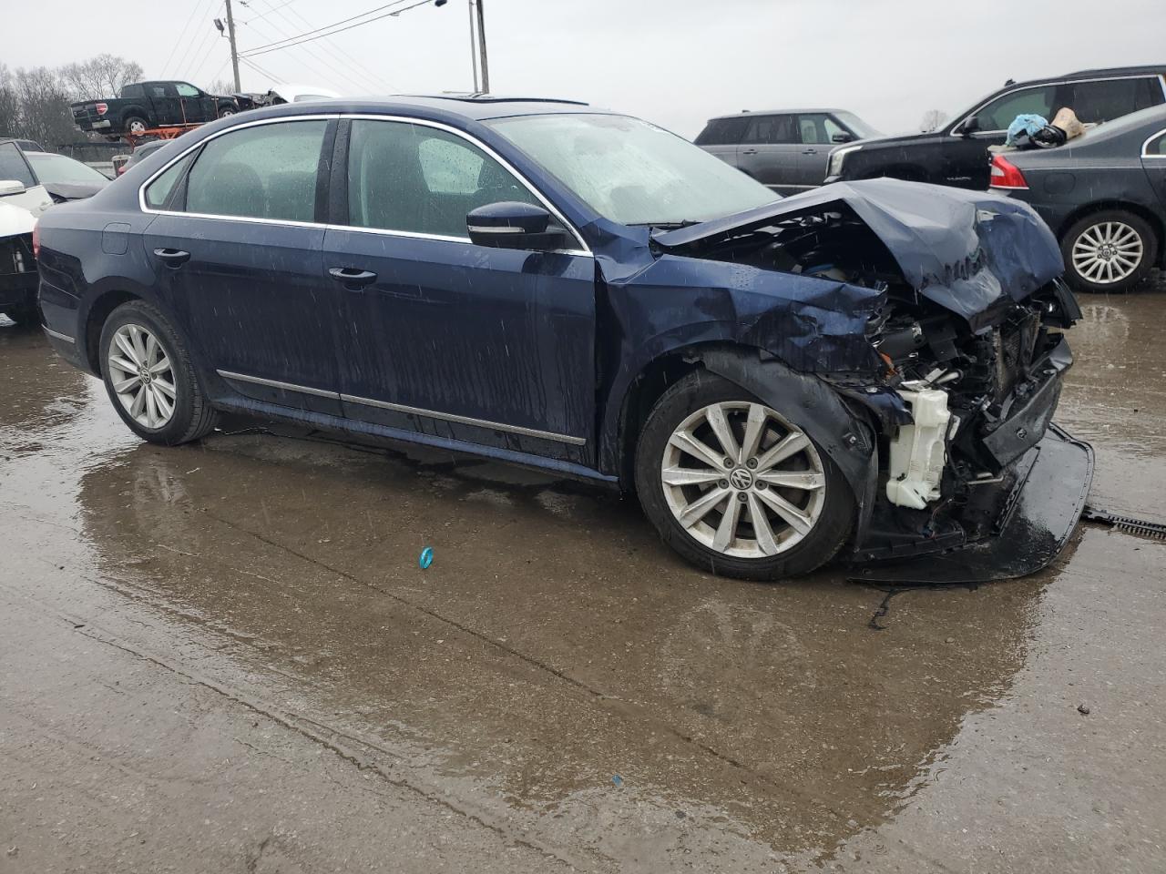 2013 VOLKSWAGEN PASSAT SEL - Фото 4