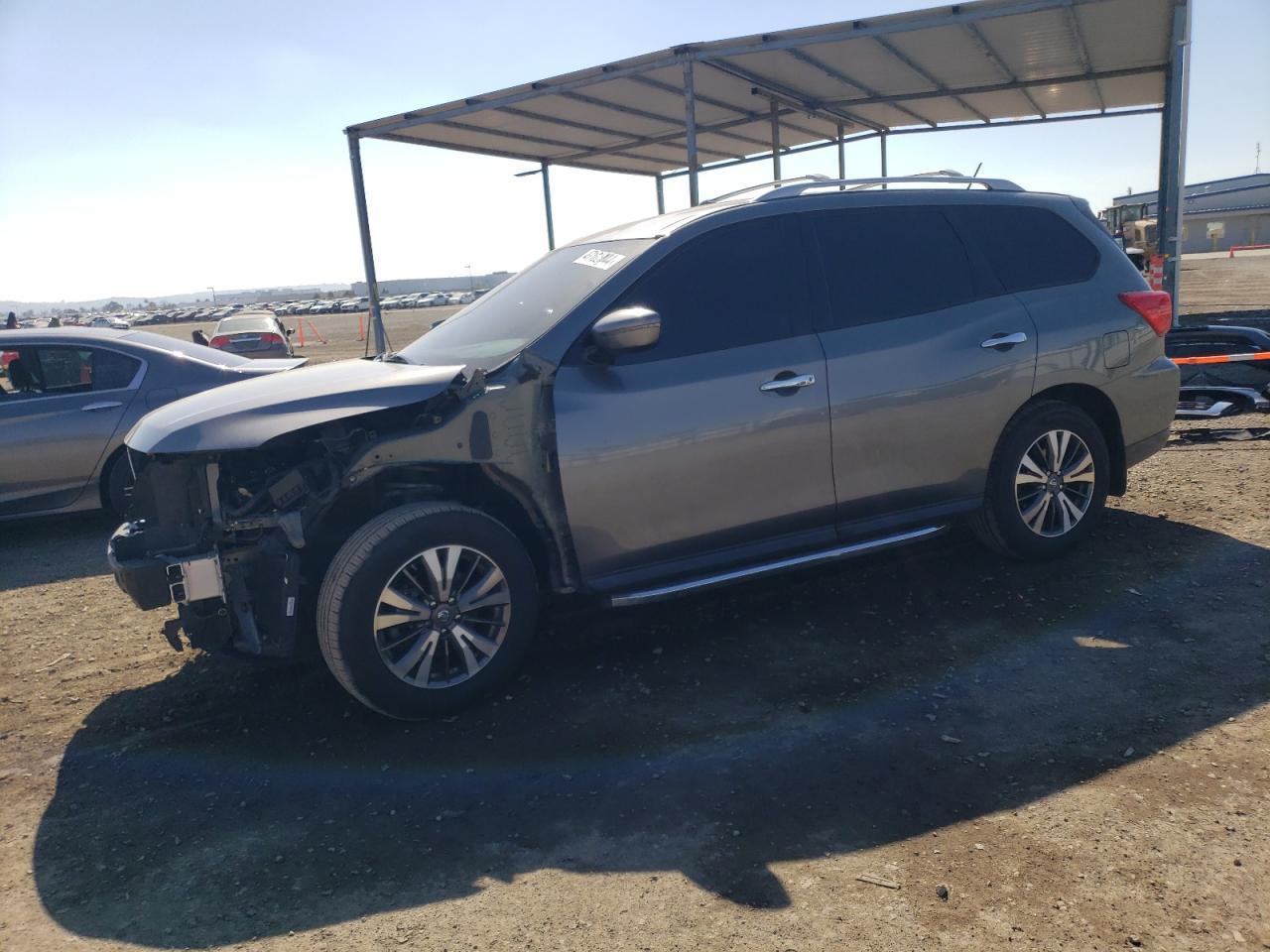2017 NISSAN PATHFINDER