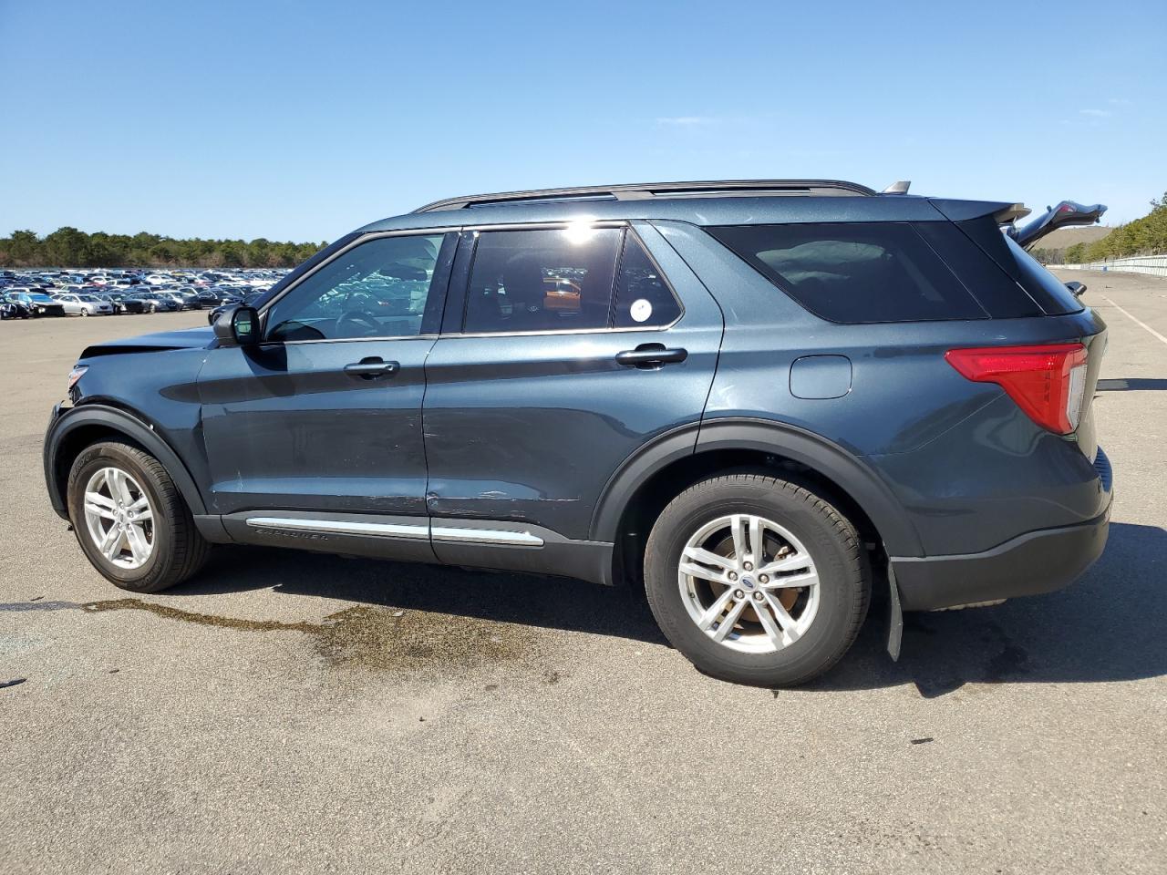 2022 FORD EXPLORER X - Image 2