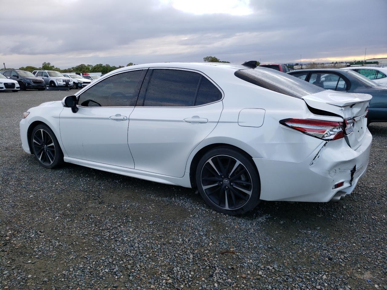 2018 TOYOTA CAMRY XSE - Фото 2