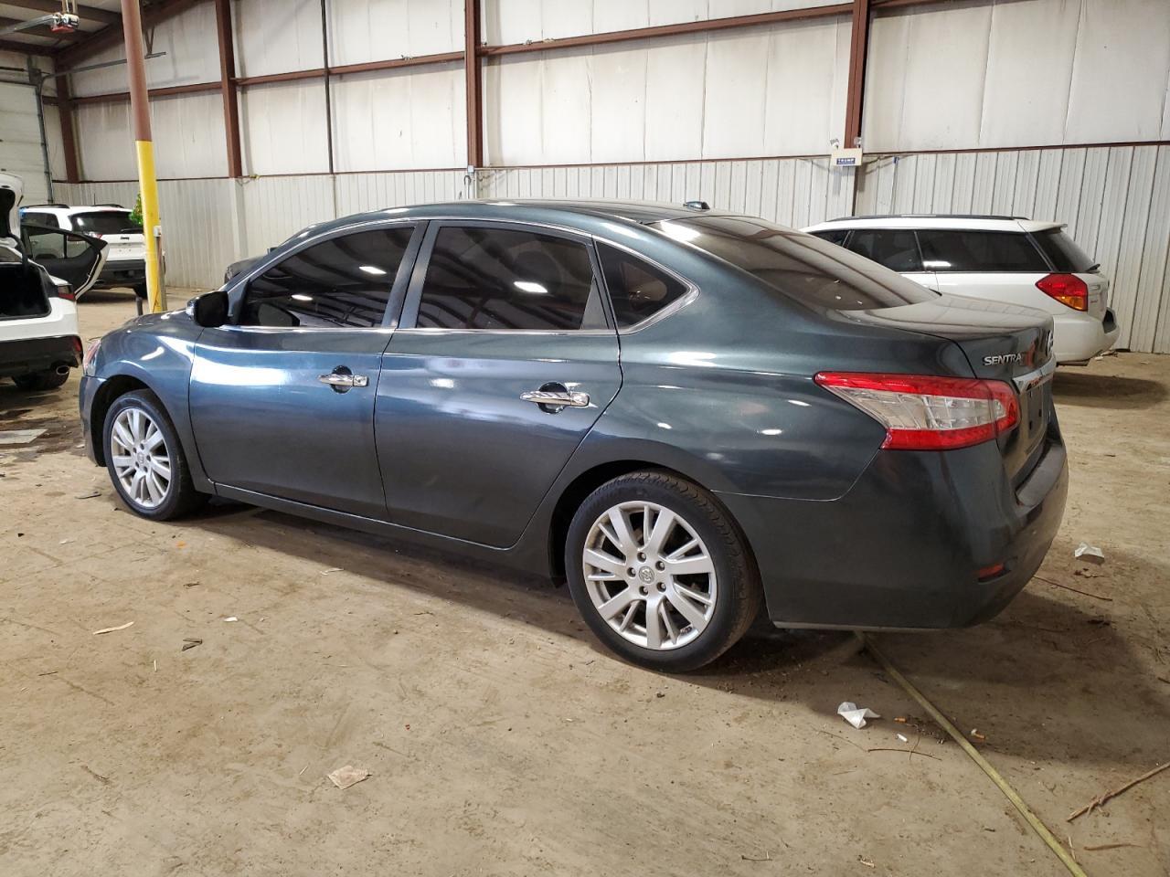 2013 NISSAN SENTRA S - Фото 2