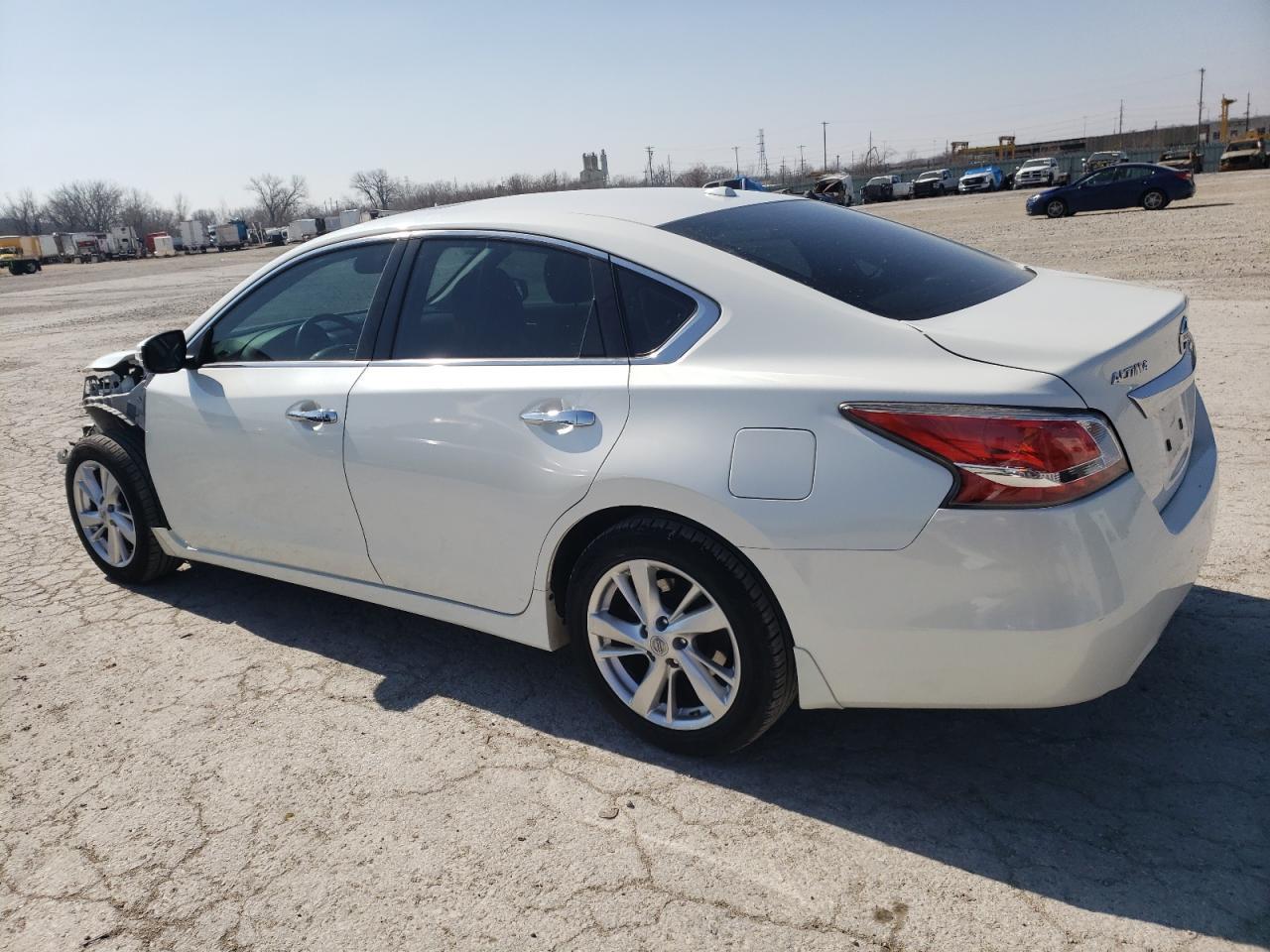 2015 NISSAN ALTIMA 2.5 - Фото 2