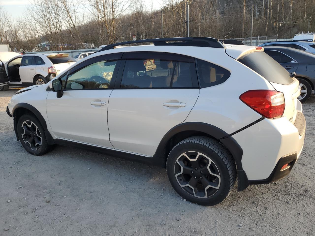 2013 SUBARU XV CROSSTR - Image 2