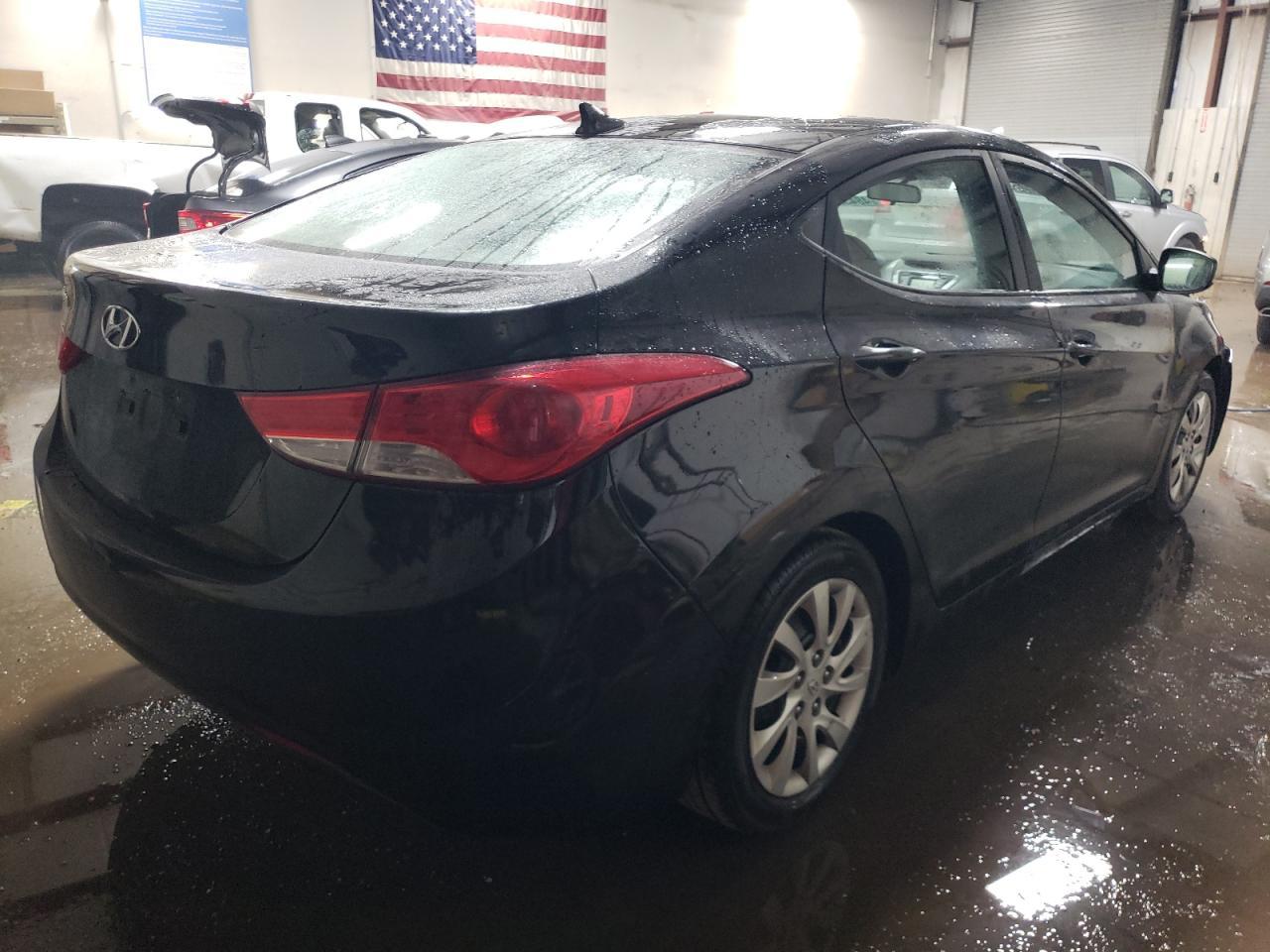 2011 HYUNDAI ELANTRA GL - Image 3